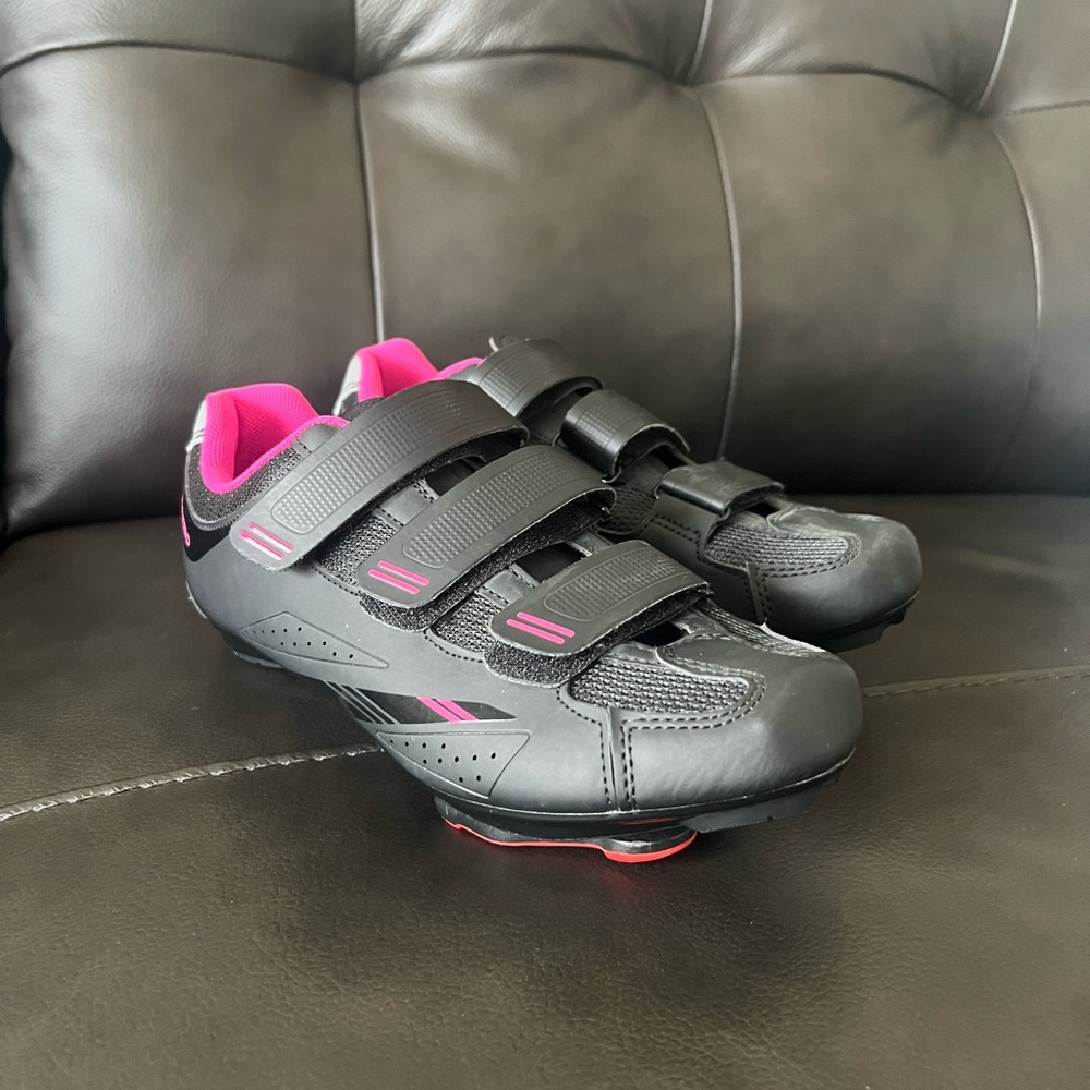 Black and Pink Peloton Tommaso Shoes